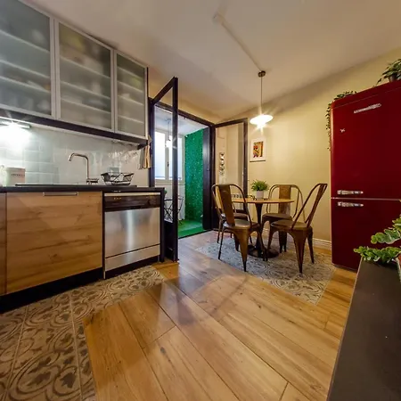 Apartment Retromirabeau 